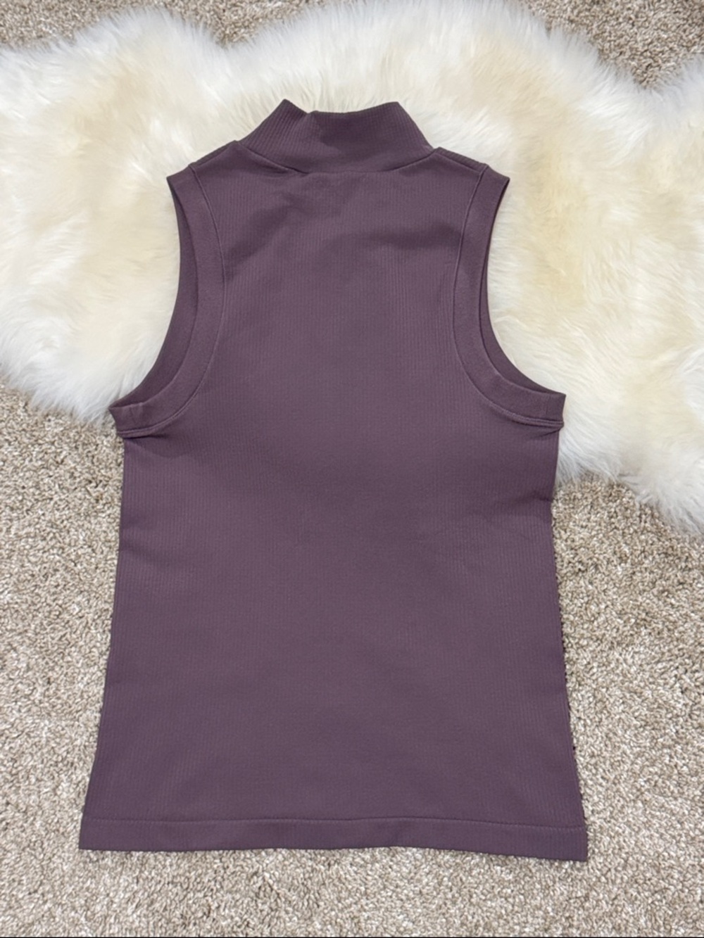 NWOT Athleta Renew Purple Plum Seemless Sleeveless Mock Neck Ribbed Tank Size S - Picture 5 of 5